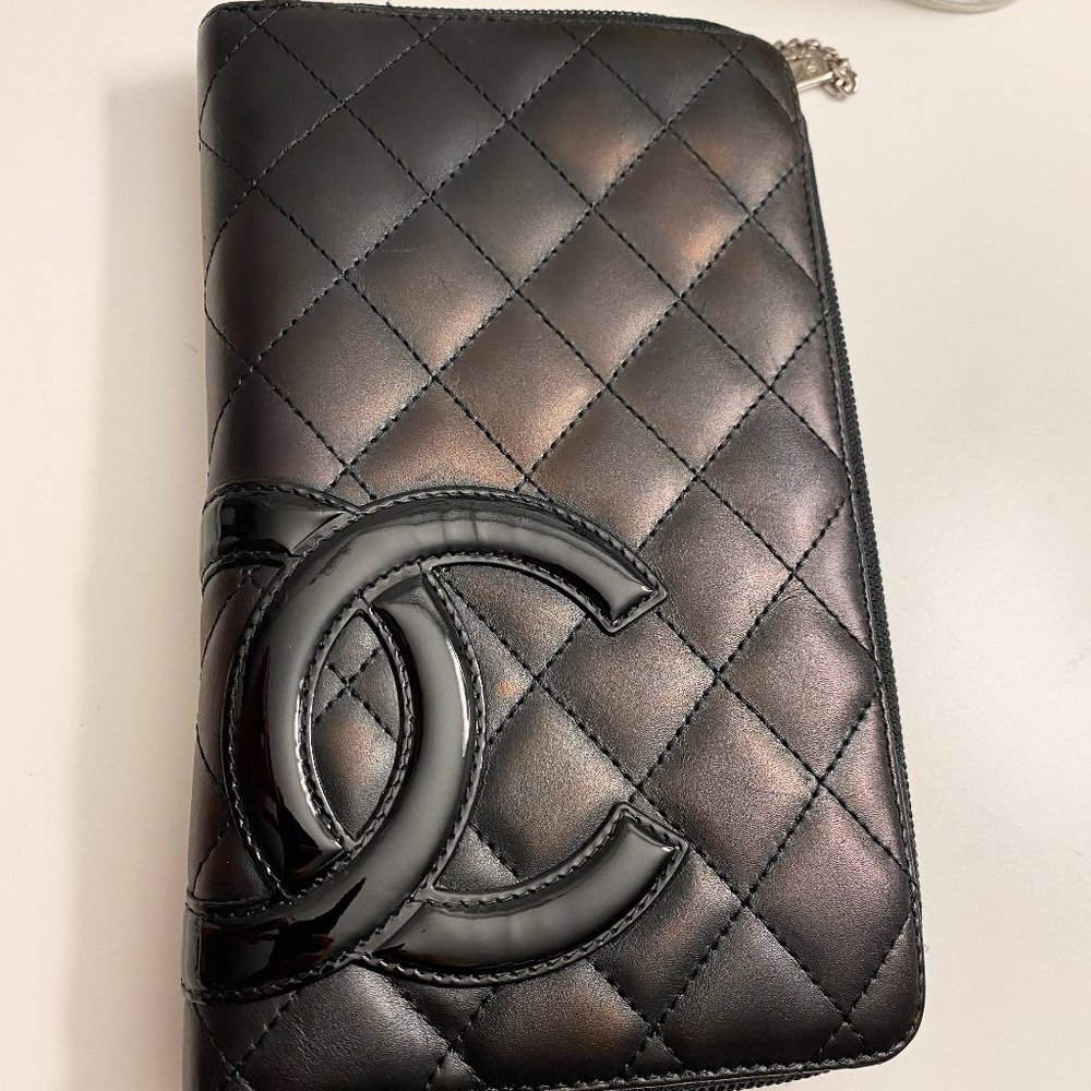 ❤️ Authentic CHANEL Black Quilted extra large clutch/wallet ❤️
